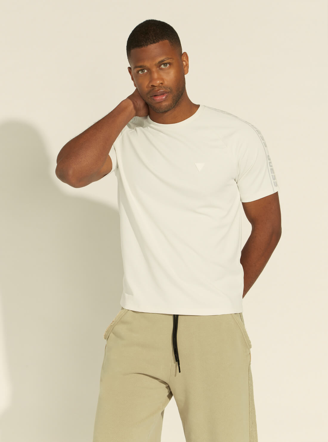 GUESS Mens White Arnold Tech T-shirt U1YA14JR06M Front View