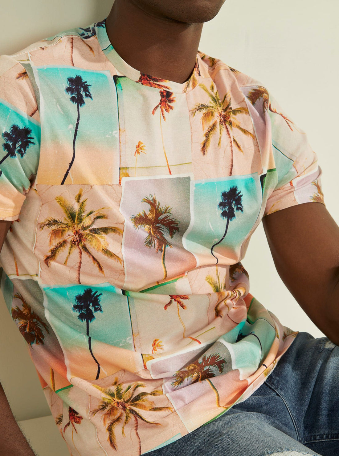 GUESS Mens Eco Peach Multi Faded Palms T-Shirt MBYP63R8HA2 Detail View