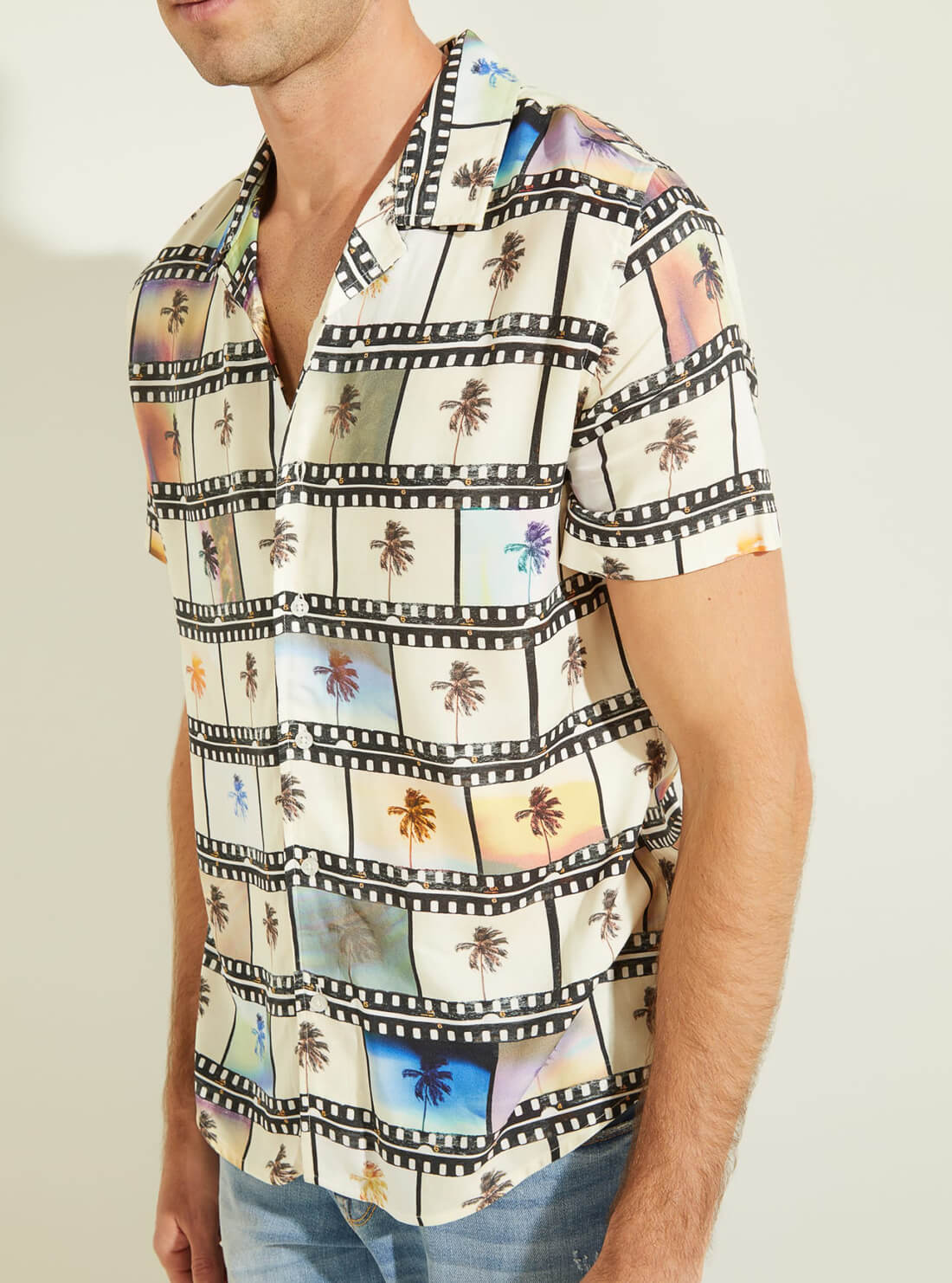 GUESS Mens Eco Palm Film Shirt M1YH52RD4Z3 Detail View