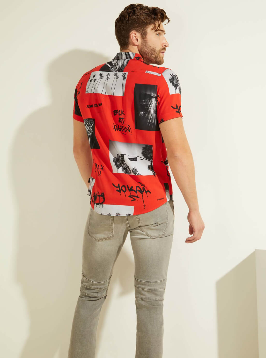 GUESS Mens Eco Red Graphic Rayon Play T-Shirt M1GH35RD4Z Model Back View