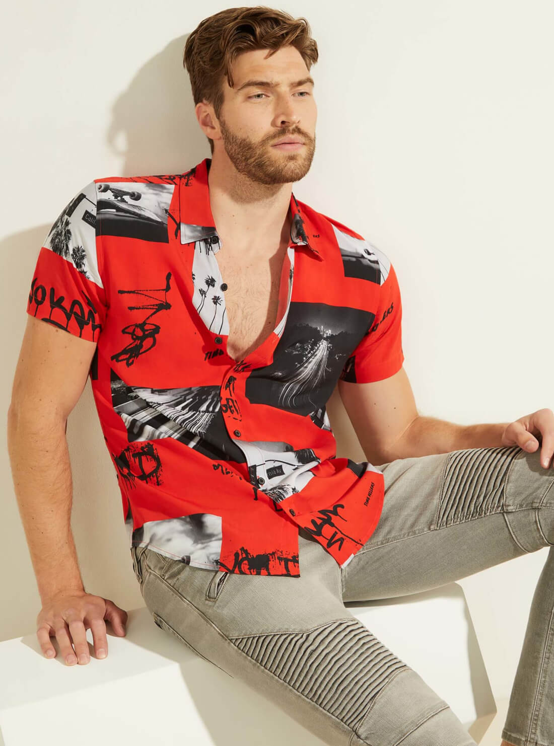 GUESS Mens Eco Red Rayon Play T-Shirt M1GH35RD4ZF Front View