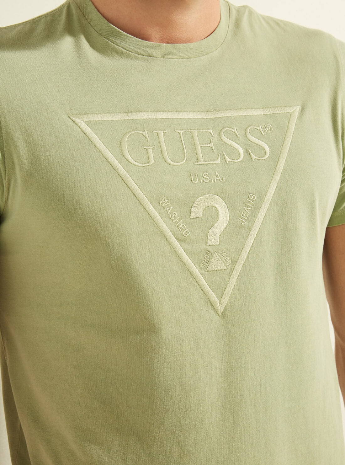 GUESS Mens Green Embroidered Essential Logo T-Shirt M0BI1JR9YK0 Detail View