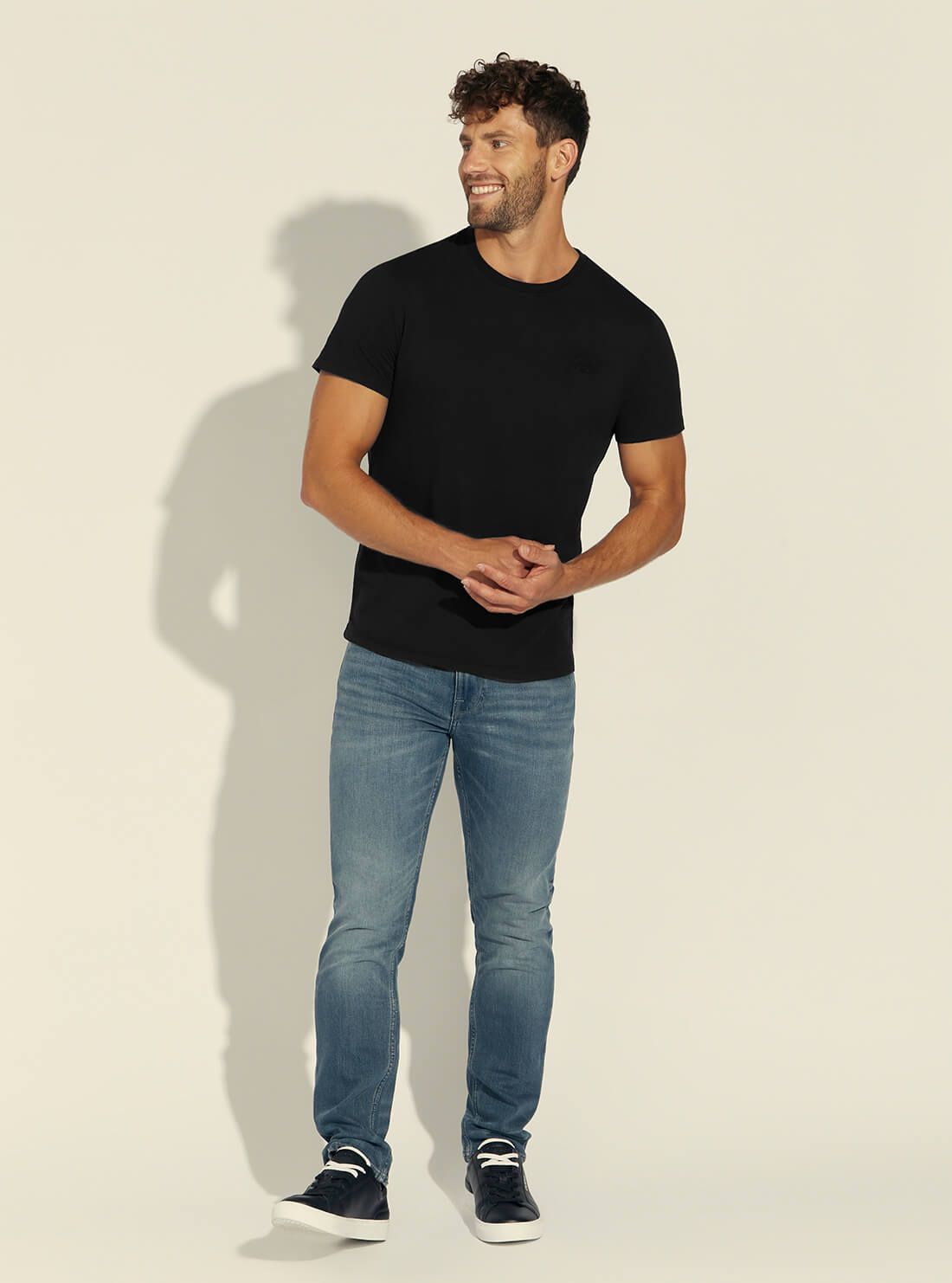 GUESS Mens Black GUESS EST.1981 Basic T-Shirt M1BI04K6XN1 Full  View