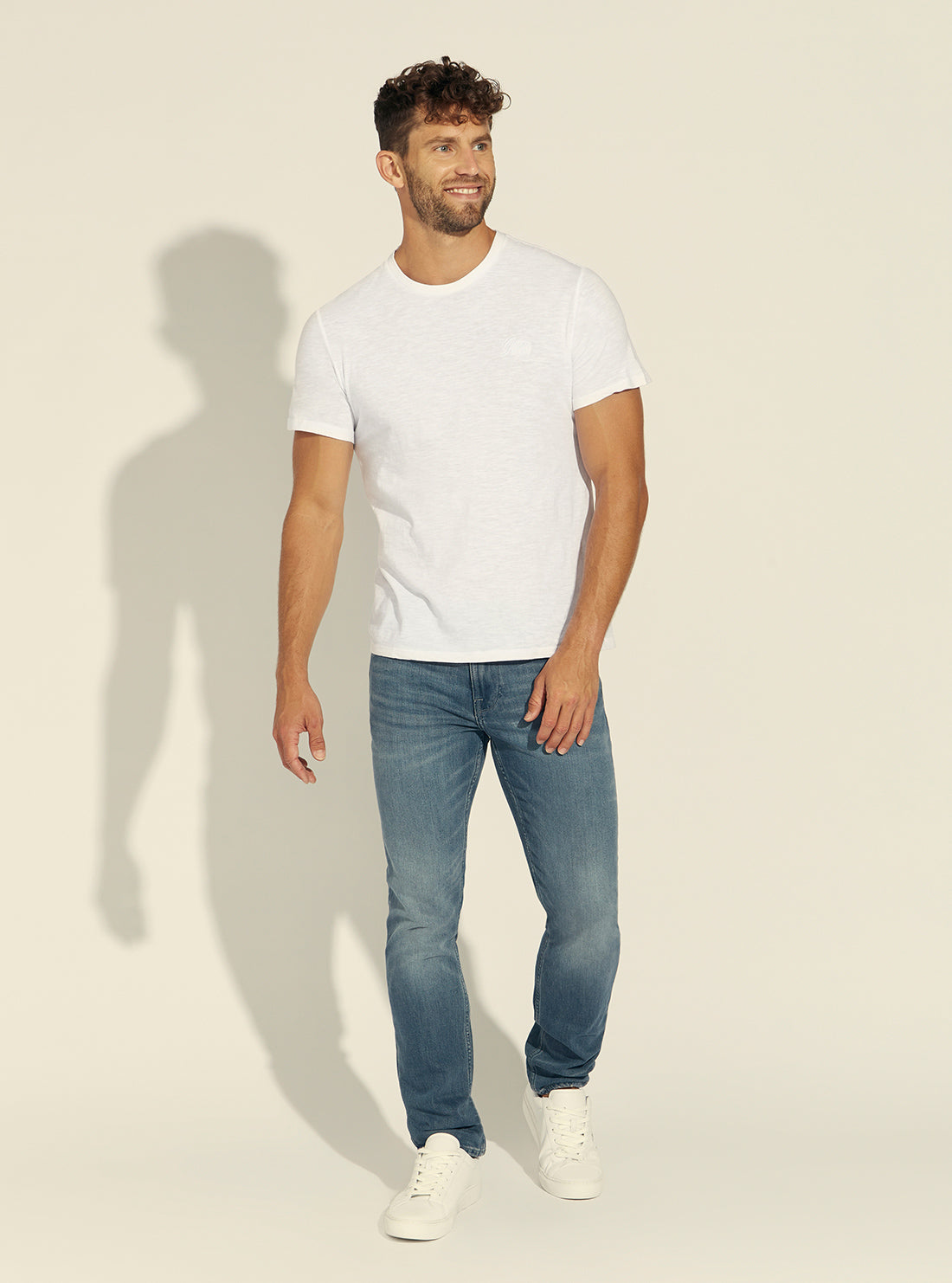 GUESS Mens White GUESS EST.1981 Basic T-Shirt M1BI04K6XN1 Full View