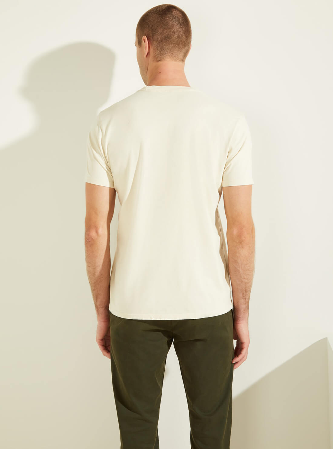 GUESS Mens  Cream Heritage Logo T-Shirt MBGI31R9RM3 Back View