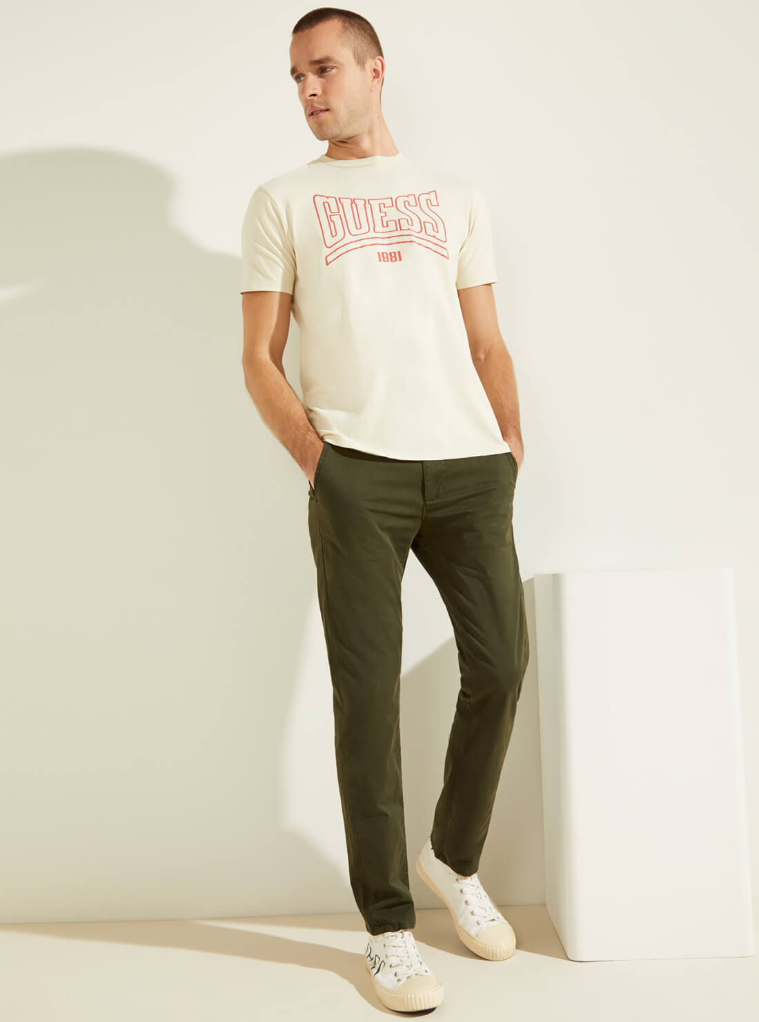 GUESS Mens  Cream Heritage Logo T-Shirt MBGI31R9RM3 Full View
