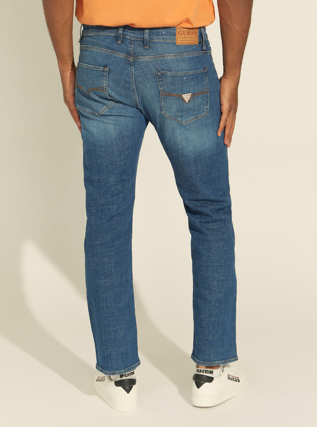 GUESS Mens Mid-Rise Slim Straight Rodeo Denim Jeans in Kane Wash M1YA31D3ZT5 Back View