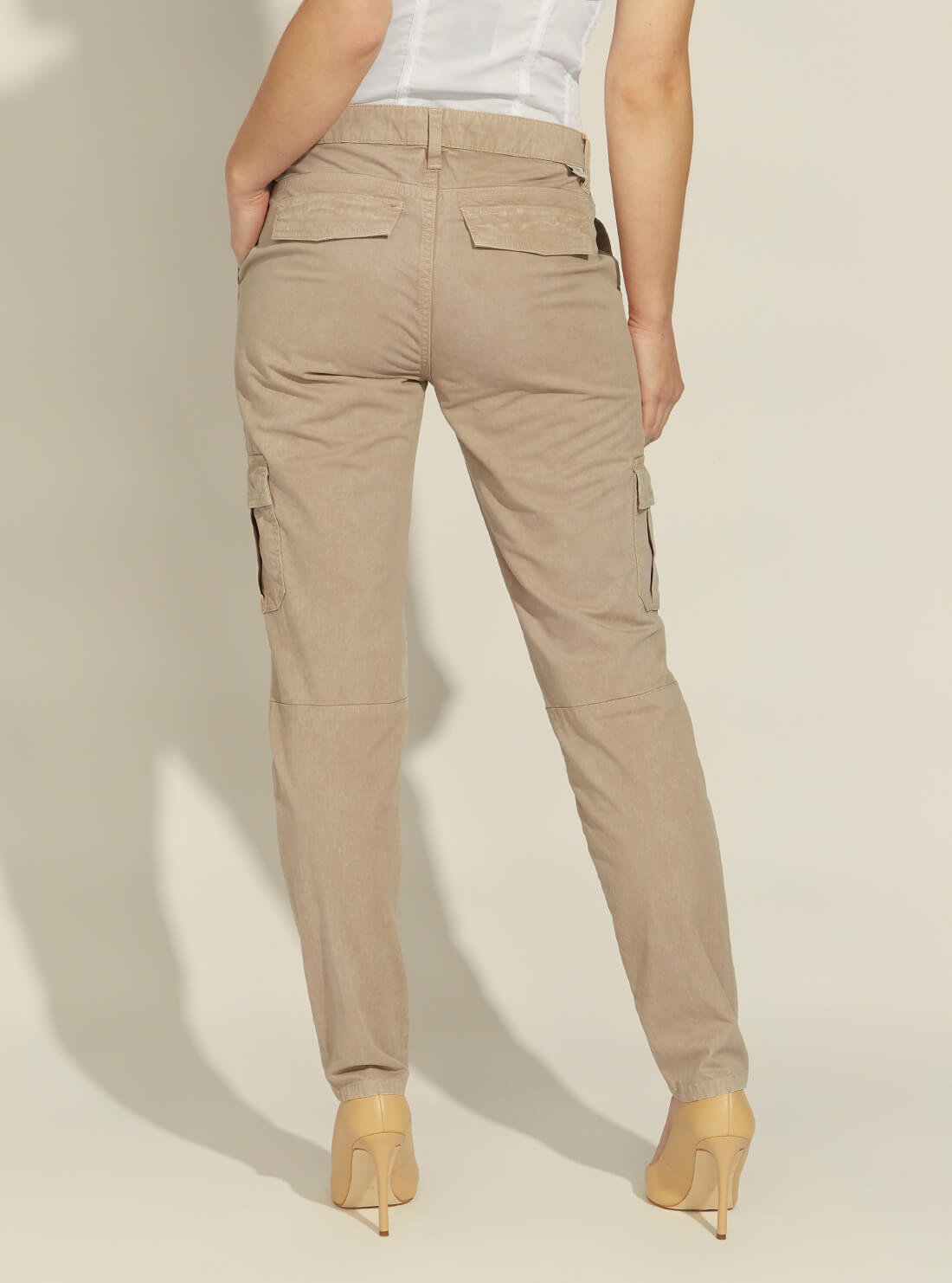 GUESS Womens Beige Sexy Cargo Pants W1YB0FWDPA3 Back View