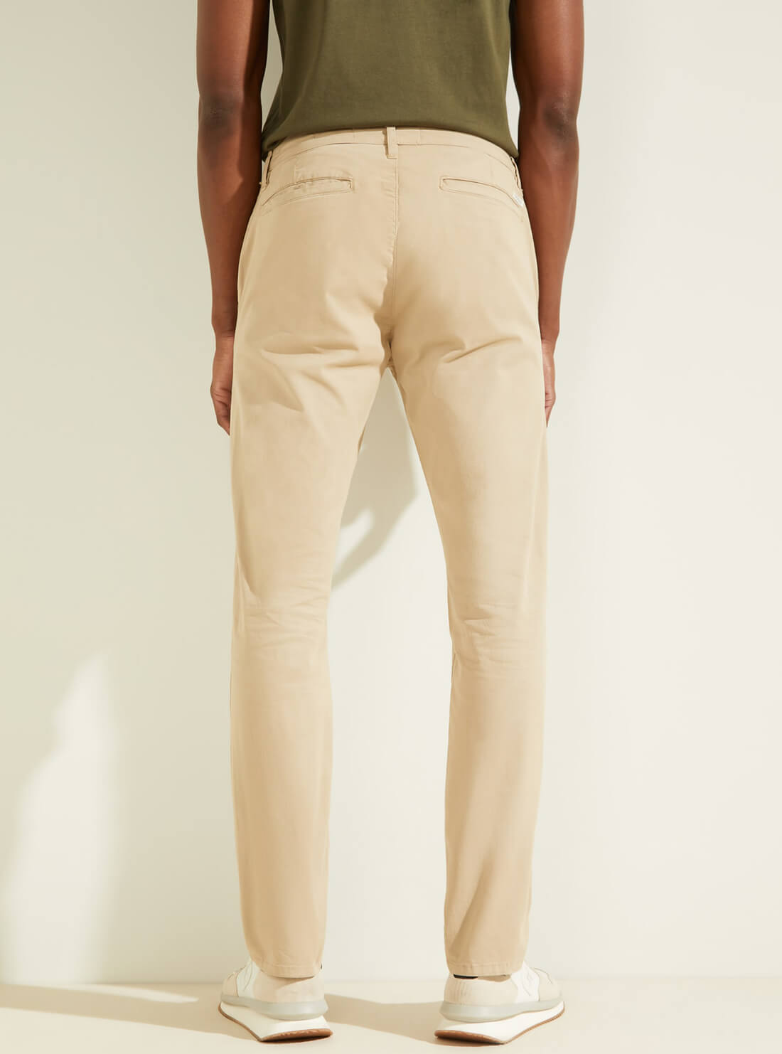 GUESS Mens Light Beige Slim Fit Lonita Twill Chino Pants M0RB08R07P0 Back View