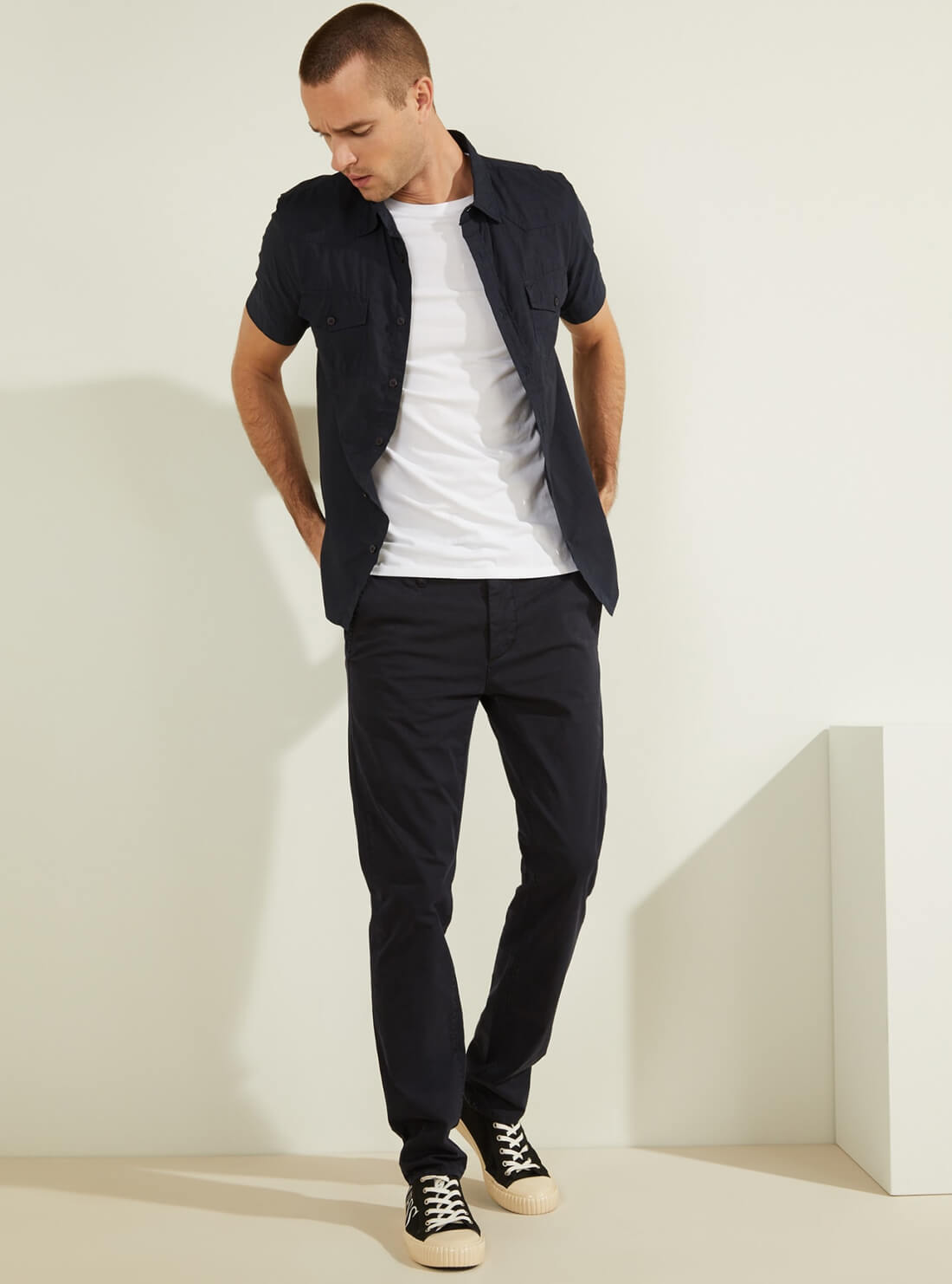 GUESS Mens Deep Navy Slim Fit Lonita Twill Chino Pants M0RB08R07P0 Full View