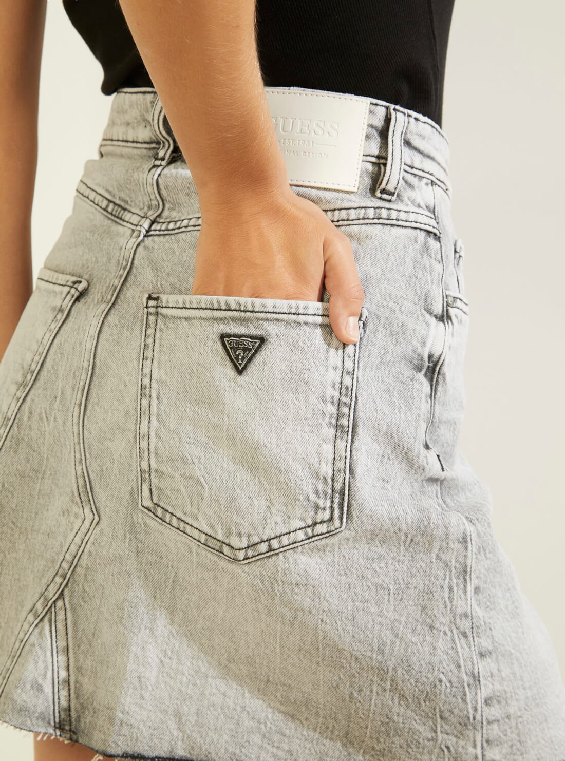 GUESS Womens Syria Denim Mini Skirt In Acid Wash W1YD84D3YG3 Detail View