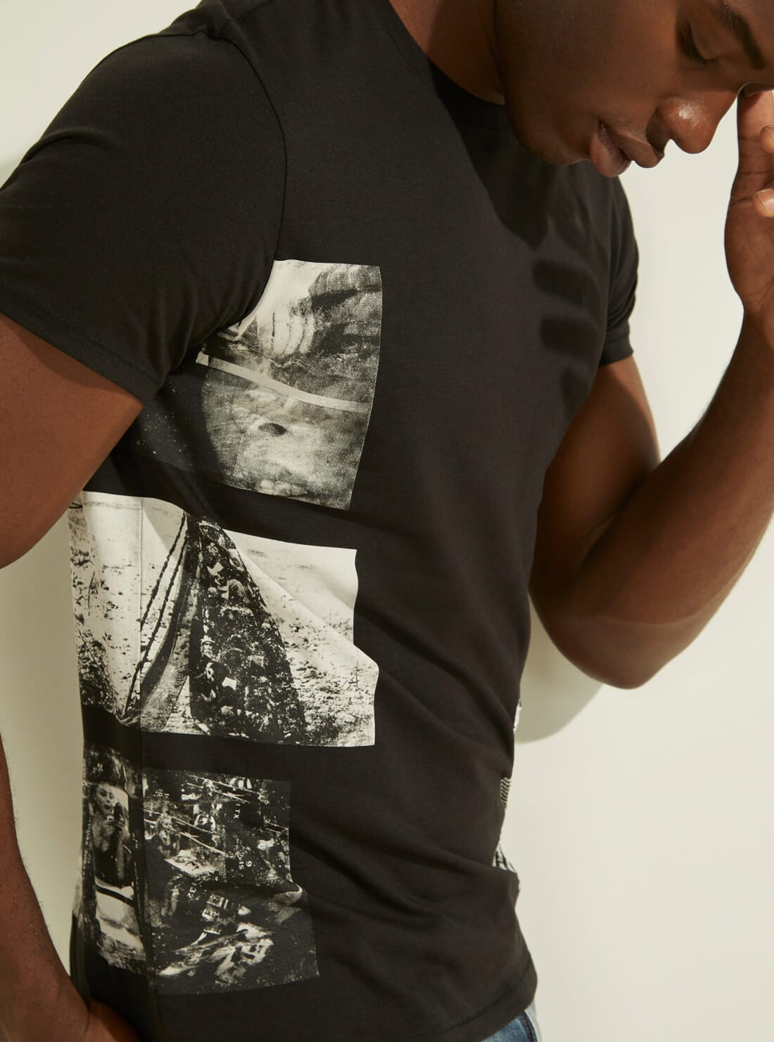 GUESS Mens Black Typewriting T-Shirt M1YI73R5JK1 Detail View