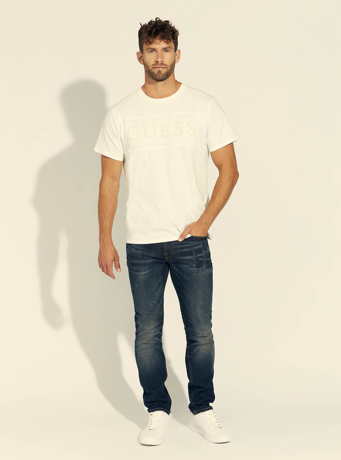 GUESS Mens White Basic Chenille Script T-Shirt M1BI14K8FQ1 Full View